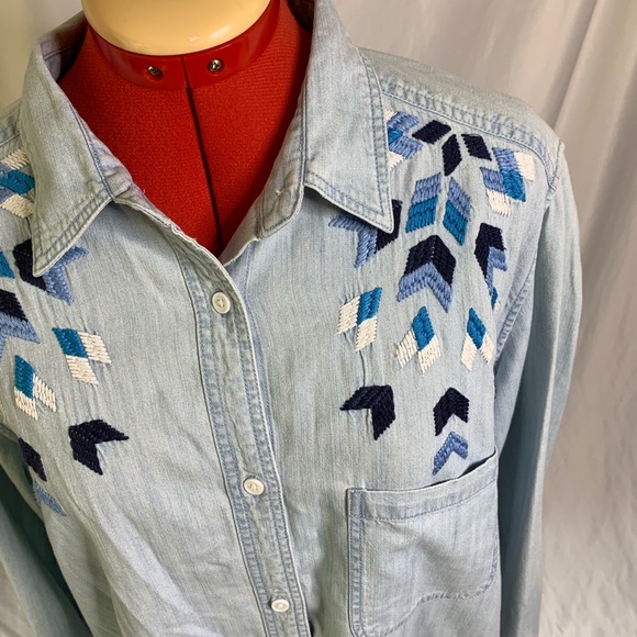 Rails chambray button down - Picture 2 of 6